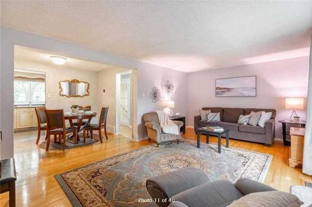 3 - 151 Gateshead Cres, Townhouse with 3 bedrooms, 2 bathrooms and 1 parking in Hamilton ON | Image 1