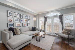 37 Leaves Terr, House attached with 2 bedrooms, 2 bathrooms and 2 parking in Toronto ON | Image 5
