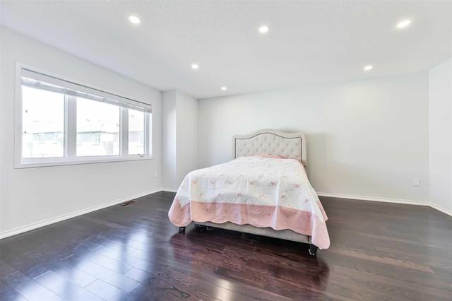 71 Turnerbury Ave, House detached with 5 bedrooms, 4 bathrooms and 6 parking in Ajax ON | Image 28