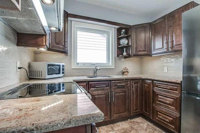 133 Brooklawn Ave, House detached with 2 bedrooms, 2 bathrooms and 4 parking in Toronto ON | Image 5