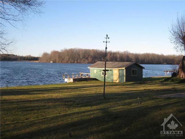 3978 Sheila's Way, House detached with 2 bedrooms, 2 bathrooms and 6 parking in North Grenville ON | Image 23