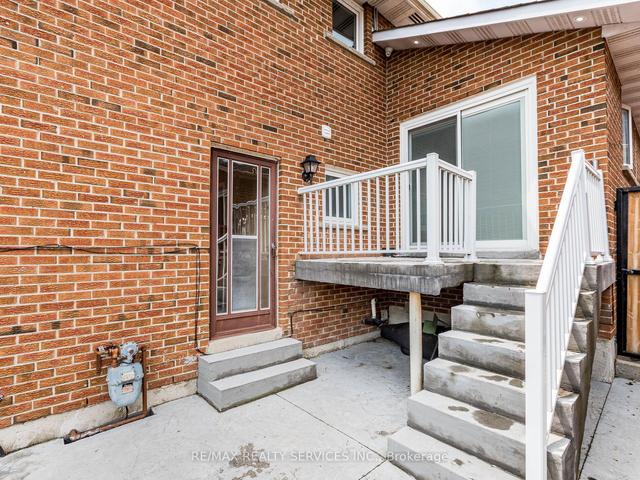 24 Premier Pl, House detached with 4 bedrooms, 5 bathrooms and 6 parking in Brampton ON | Image 25