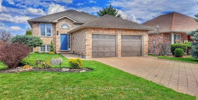 142 Forest Grove Cres, Thames Centre, ON, N0L1G3 | Card Image