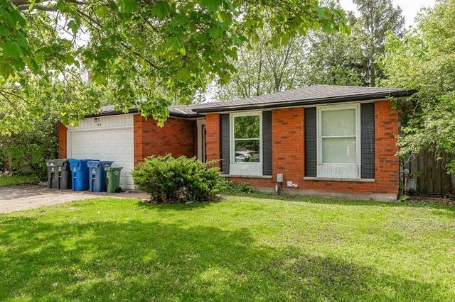 747 Scottsdale Dr, House detached with 3 bedrooms, 3 bathrooms and 5 parking in Guelph ON | Image 22
