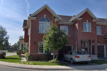 64 - 770 Othello Crt, Townhouse with 3 bedrooms, 3 bathrooms and 2 parking in Mississauga ON | Image 2