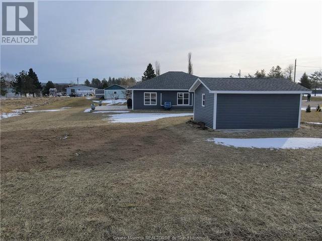 3 Fawcett Ave, House detached with 2 bedrooms, 2 bathrooms and null parking in Petitcodiac NB | Image 9