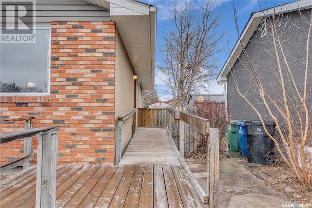 834 Confederation Drive, House detached with 2 bedrooms, 2 bathrooms and null parking in Saskatoon SK | Image 3
