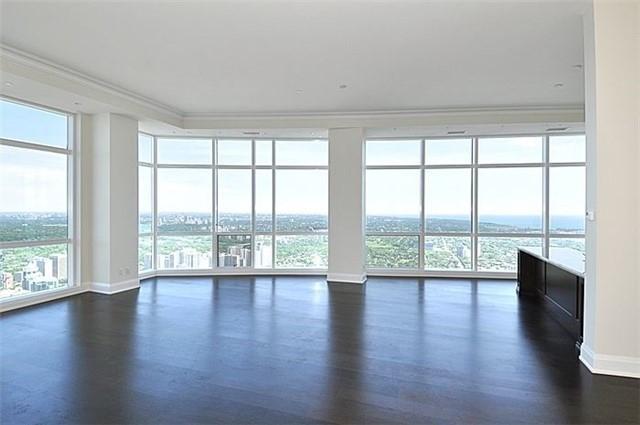 7702 - 388 Yonge St, Condo with 2 bedrooms, 3 bathrooms and 2 parking in Toronto ON | Image 5