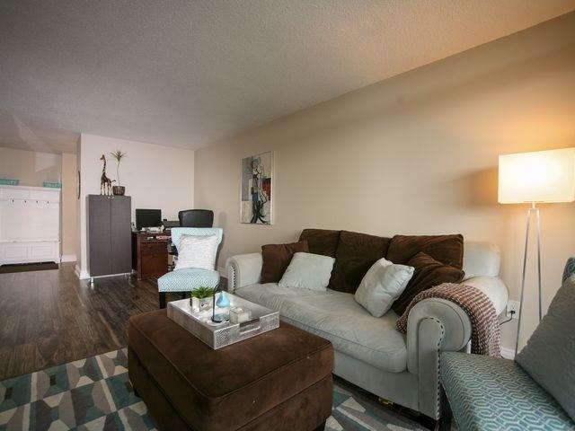 1002 - 355 Rathburn Rd E, Condo with 3 bedrooms, 2 bathrooms and 2 parking in Mississauga ON | Image 9