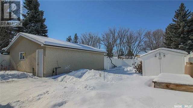 110 Mccarthy Boulevard N, House detached with 3 bedrooms, 2 bathrooms and null parking in Regina SK | Image 38