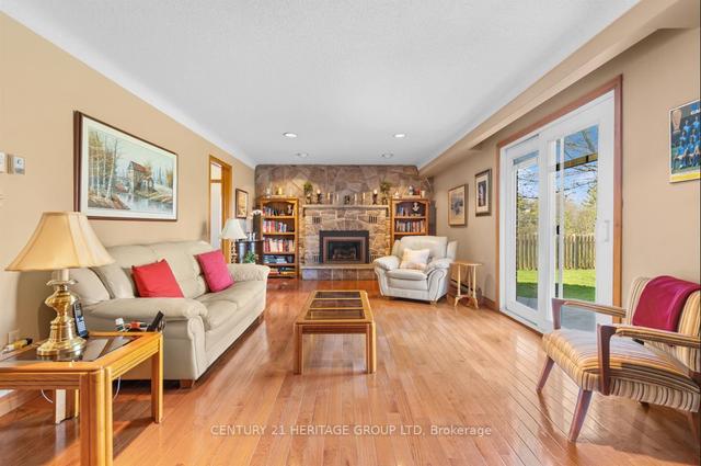 104 Inverness Cres, House detached with 3 bedrooms, 3 bathrooms and 8 parking in Kingston ON | Image 34