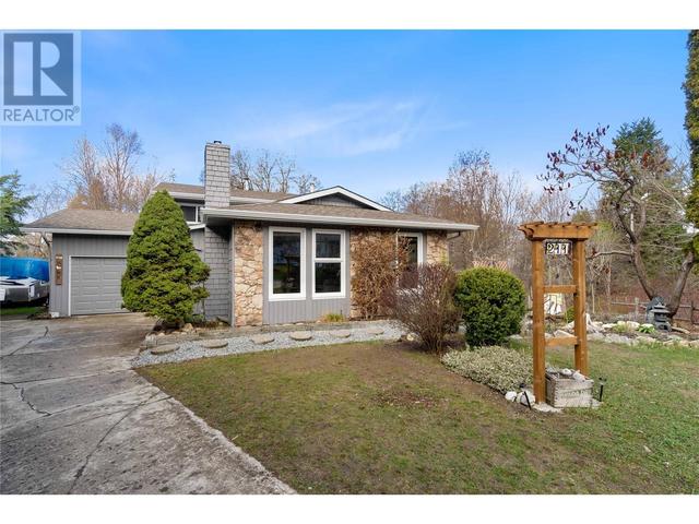 211 22 Street Ne, House detached with 3 bedrooms, 2 bathrooms and 1 parking in Salmon Arm BC | Image 49