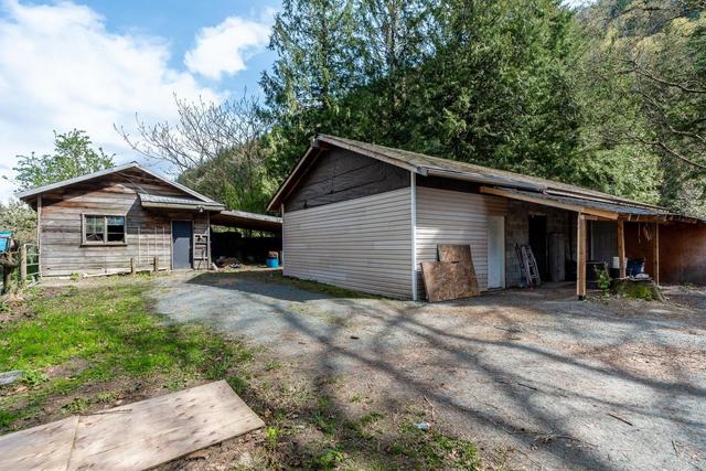 44455 Vedder Mountain Road, House detached with 2 bedrooms, 2 bathrooms and null parking in Chilliwack BC | Image 38