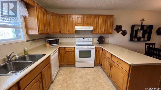 11 - 1391 98th Street, Condo with 2 bedrooms, 2 bathrooms and null parking in North Battleford CY SK | Image 11