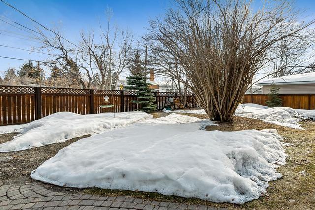 20 Hyler Place Sw, House detached with 3 bedrooms, 2 bathrooms and 2 parking in Calgary AB | Image 47