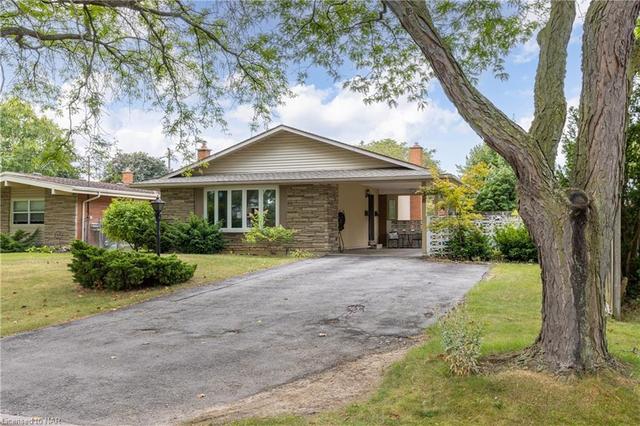 38 Black Knight Road, House detached with 4 bedrooms, 2 bathrooms and 6 parking in St. Catharines ON | Image 19