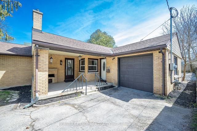 685 Frederick St, House detached with 6 bedrooms, 4 bathrooms and 6 parking in Kitchener ON | Image 28