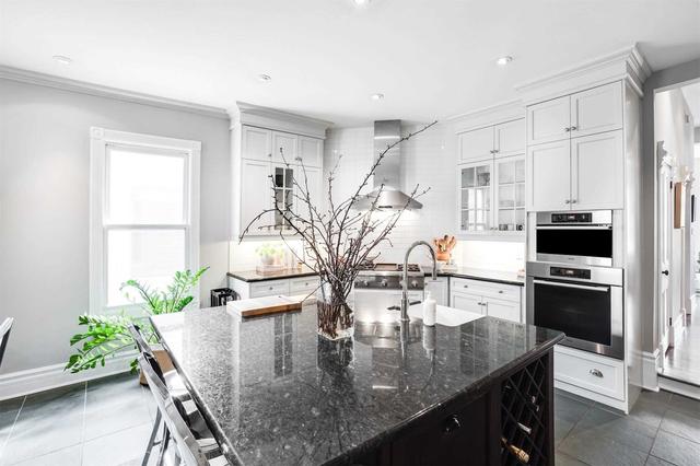 2 - 151 Robert St, Condo with 2 bedrooms, 2 bathrooms and 0 parking in Toronto ON | Image 34
