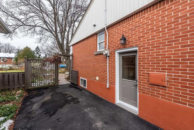 24 Ashland Ave, House detached with 3 bedrooms, 2 bathrooms and 3 parking in Hamilton ON | Image 30