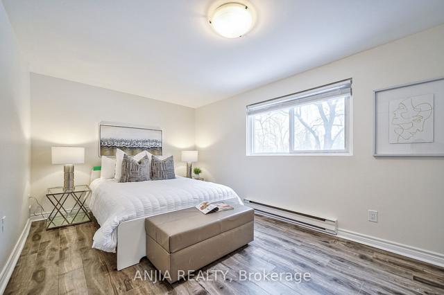 32 Thorny Vineway, Townhouse with 3 bedrooms, 3 bathrooms and 1 parking in Toronto ON | Image 17