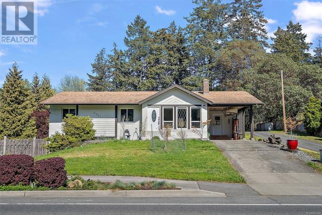 3351 Wishart Rd, House detached with 3 bedrooms, 2 bathrooms and 2 parking in Colwood BC | Image 2