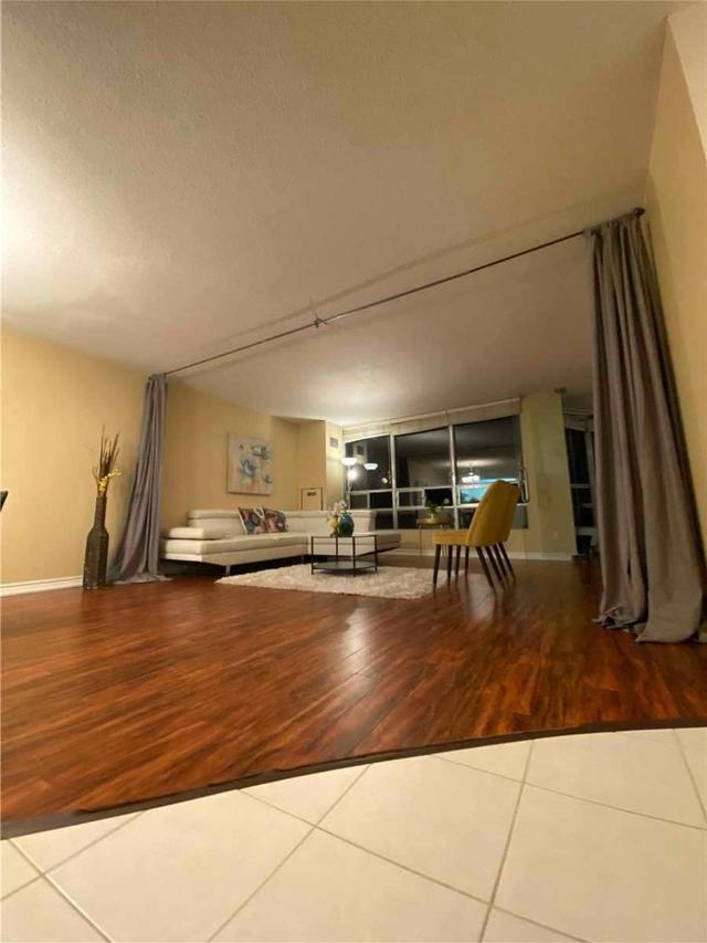 512 - 310 Mill St S, Condo with 2 bedrooms, 2 bathrooms and 1 parking in Brampton ON | Image 20