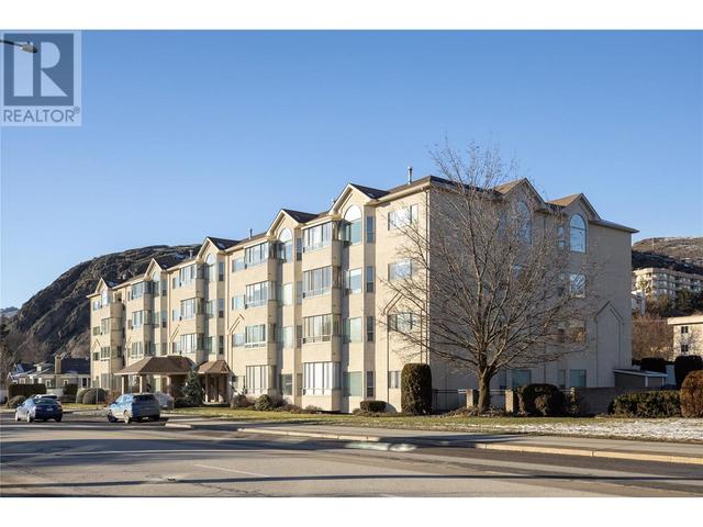 3805 - 30 Avenue Unit# 402, Condo with 2 bedrooms, 2 bathrooms and 1 parking in Vernon BC | Image 2