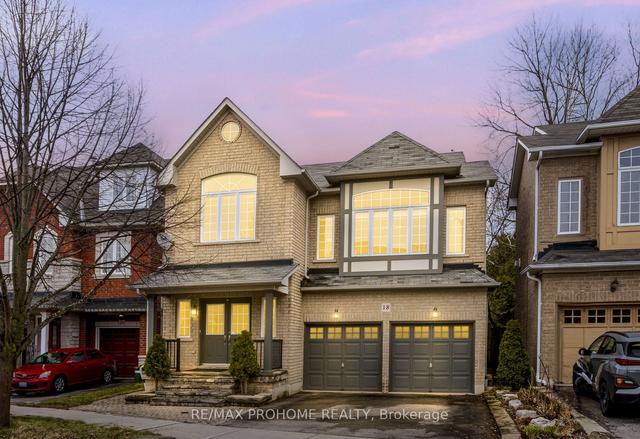 18 Wellspring Ave, House detached with 3 bedrooms, 4 bathrooms and 6 parking in Richmond Hill ON | Image 1