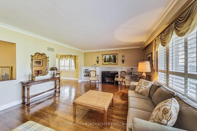 416 The Kingsway, House detached with 3 bedrooms, 3 bathrooms and 6 parking in Toronto ON | Image 21