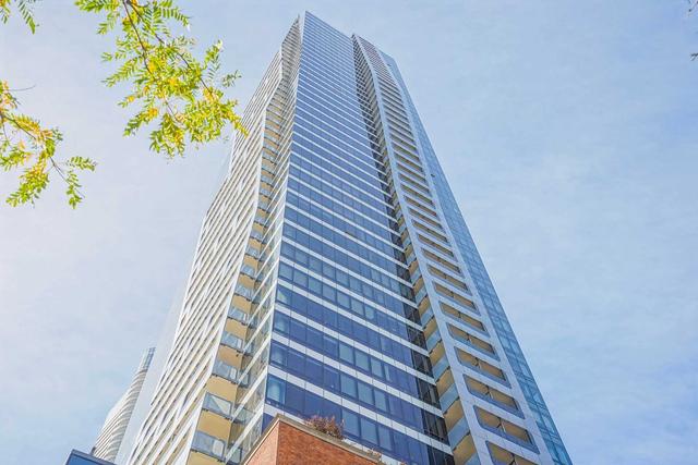 3003 - 5 St Joseph St, Condo with 1 bedrooms, 1 bathrooms and 0 parking in Toronto ON | Image 1