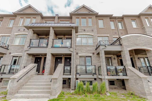 200 Veterans Dr, Townhouse with 3 bedrooms, 3 bathrooms and 2 parking in Brampton ON | Image 1