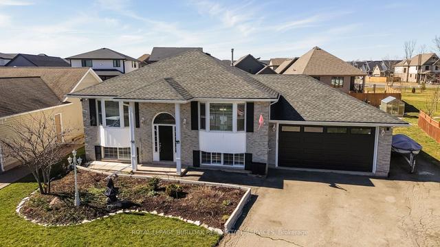 3731 Black Creek Rd, House detached with 2 bedrooms, 2 bathrooms and 8 parking in Fort Erie ON | Image 23