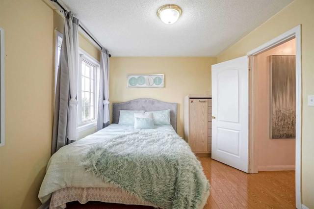 6 Sherbo Cres, House detached with 3 bedrooms, 3 bathrooms and 3 parking in Brampton ON | Image 19