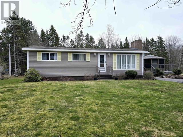 4446 East River East Side Road, House detached with 3 bedrooms, 1 bathrooms and null parking in Pictou, Subd. C NS | Image 1
