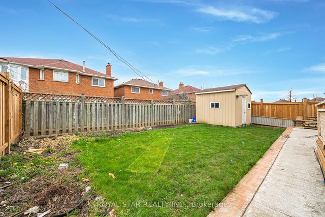 10 Hedgerow Ave, House detached with 4 bedrooms, 4 bathrooms and 6 parking in Brampton ON | Image 30