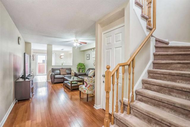 73 Pauline Cres, House detached with 3 bedrooms, 4 bathrooms and 5 parking in Brampton ON | Image 10