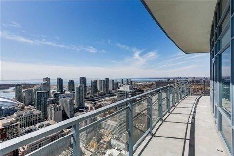 Lph4211 - 21 Widmer St, Condo with 3 bedrooms, 2 bathrooms and 2 parking in Toronto ON | Image 12