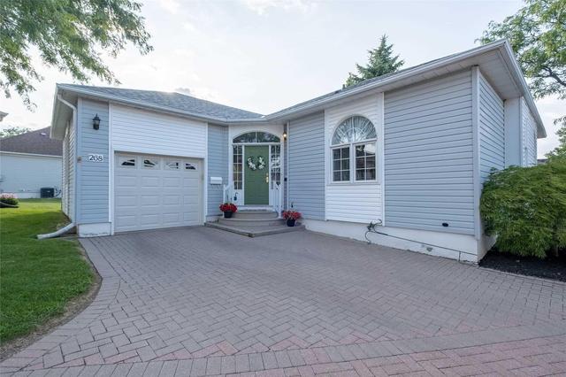 268 Silverbirch Blvd, Condo with 2 bedrooms, 2 bathrooms and 1 parking in Hamilton ON | Image 1