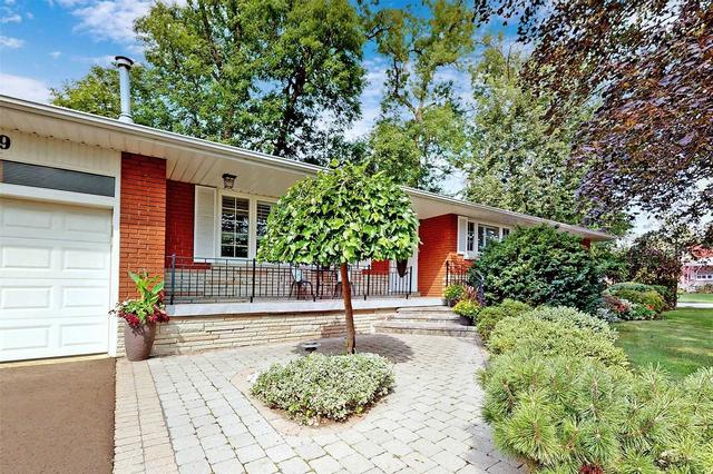 79 Regency Sq, House detached with 3 bedrooms, 2 bathrooms and 5 parking in Toronto ON | Image 12