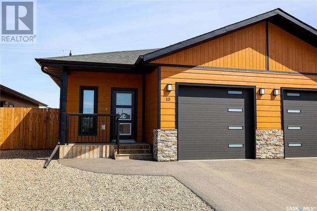 1 - 171 Heritage Landing Crescent, House attached with 2 bedrooms, 2 bathrooms and null parking in Battleford SK | Card Image