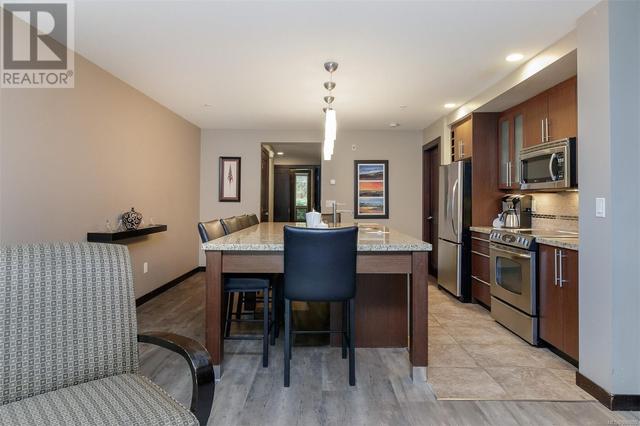 211 - 1175 Resort Dr, Condo with 3 bedrooms, 3 bathrooms and null parking in Parksville BC | Image 17
