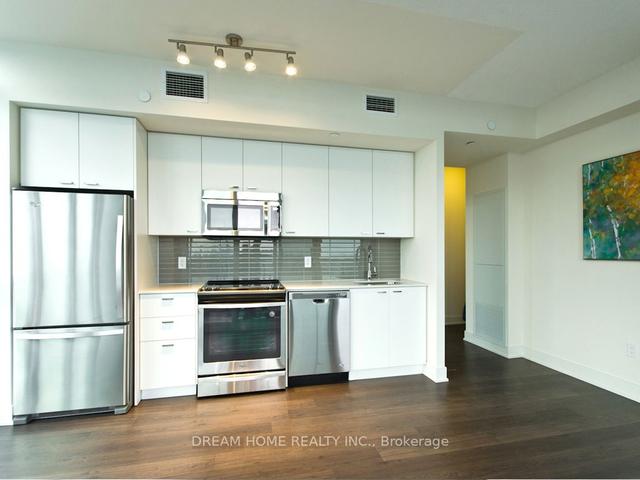 2902 - 30 Roehampton Ave, Condo with 2 bedrooms, 2 bathrooms and 0 parking in Toronto ON | Image 11