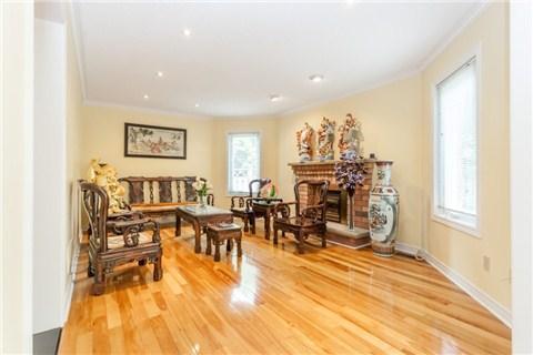 909 Focal Rd, House detached with 5 bedrooms, 4 bathrooms and 2 parking in Mississauga ON | Image 5