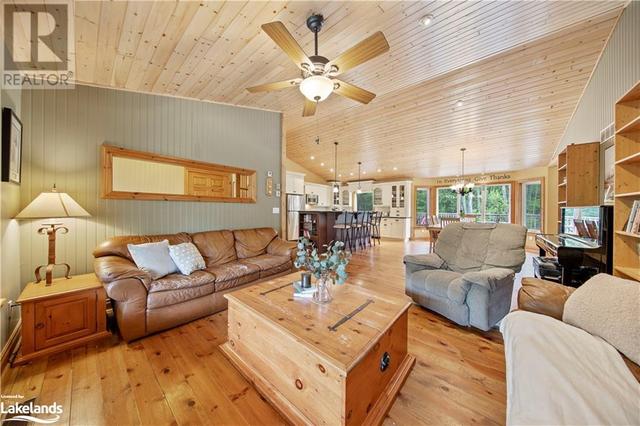 1140 Camel Lake Road, House detached with 6 bedrooms, 3 bathrooms and 22 parking in Muskoka Lakes ON | Image 21
