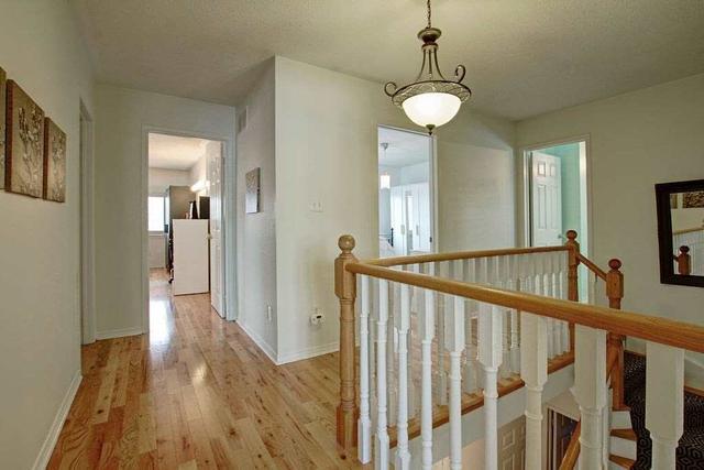 5506 Twelve Mile Tr, House detached with 4 bedrooms, 3 bathrooms and 4 parking in Burlington ON | Image 7