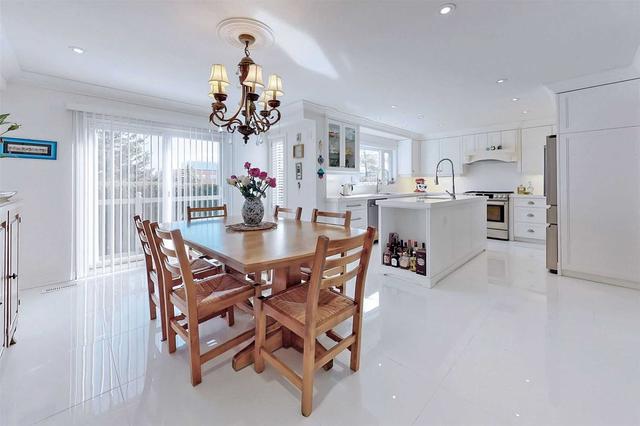 49 Miranda Crt, House detached with 4 bedrooms, 5 bathrooms and 6 parking in Vaughan ON | Image 32