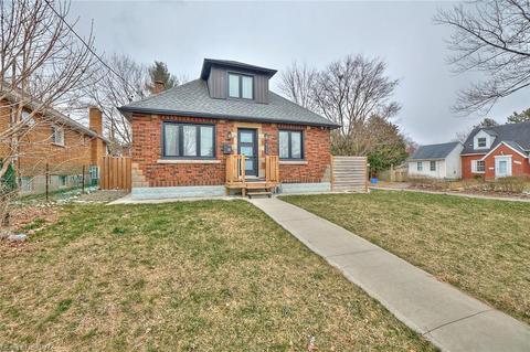 6178 Drummond Road, House detached with 5 bedrooms, 3 bathrooms and 3 parking in Niagara Falls ON | Card Image