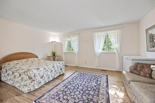1028 Bauder Cres, House detached with 2 bedrooms, 2 bathrooms and 4 parking in Kingston ON | Image 5