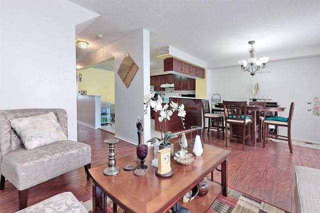 28 - 46 Brisbane Crt, Townhouse with 3 bedrooms, 4 bathrooms and 2 parking in Brampton ON | Image 39