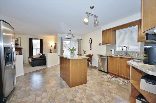 108 Violet St, House detached with 2 bedrooms, 3 bathrooms and 5.5 parking in Barrie ON | Image 26